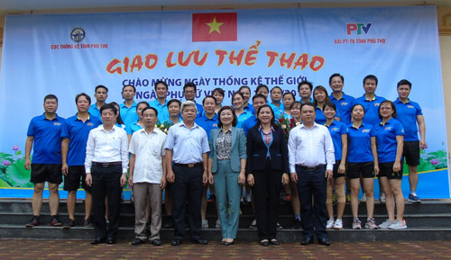 Giao lưu thể thao giữa Cục Thống kê và Đài phát thanh và Truyền hình tỉnh Phú Thọ nhân ngày Thống kê thế giới và ngày Phụ nữ Việt Nam