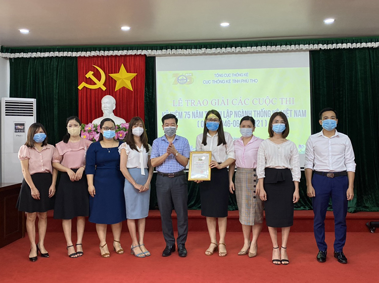 Cục Thống kê tỉnh Phú Thọ tổ chức Lễ trao giải các cuộc thi Kỷ niệm 75 năm thành lập Ngành Thống kê Việt Nam